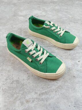 Cariuma Sneaker Unisex W7 M5.5 Green OCA Sustainable Shoe